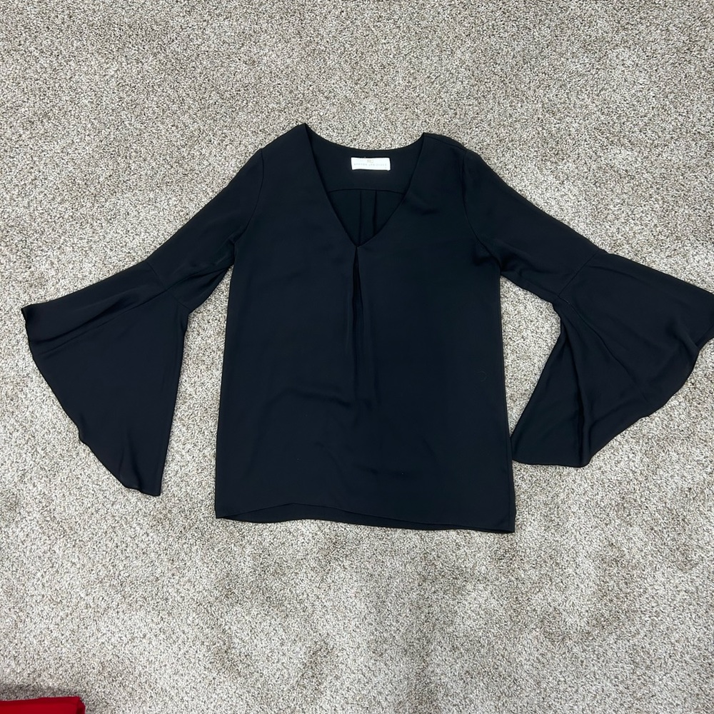 Amanda Uprichard bell sleeve top